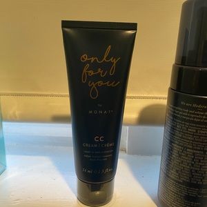 Monat CC Cream
